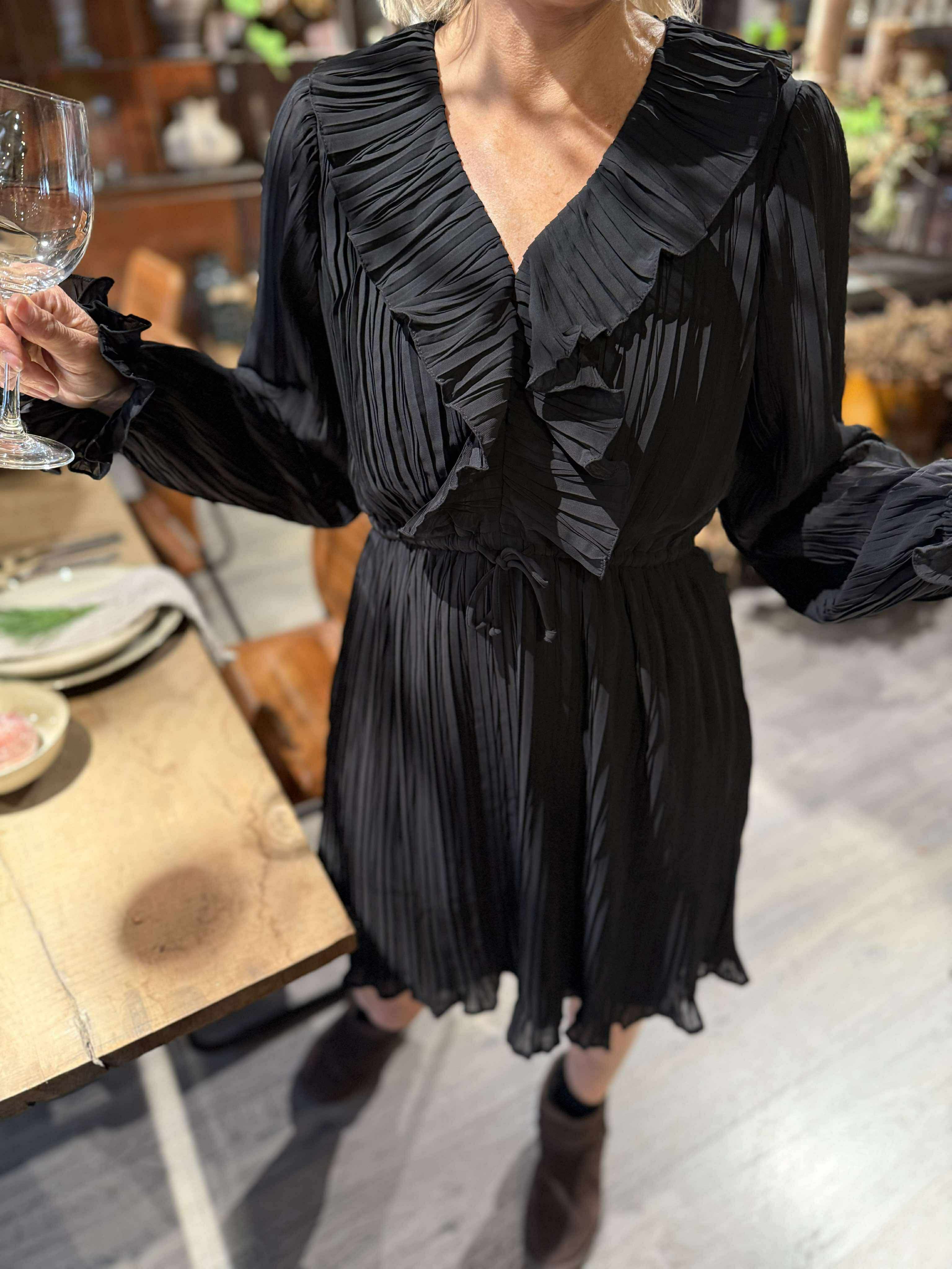 VMDORA Short Dress - Black